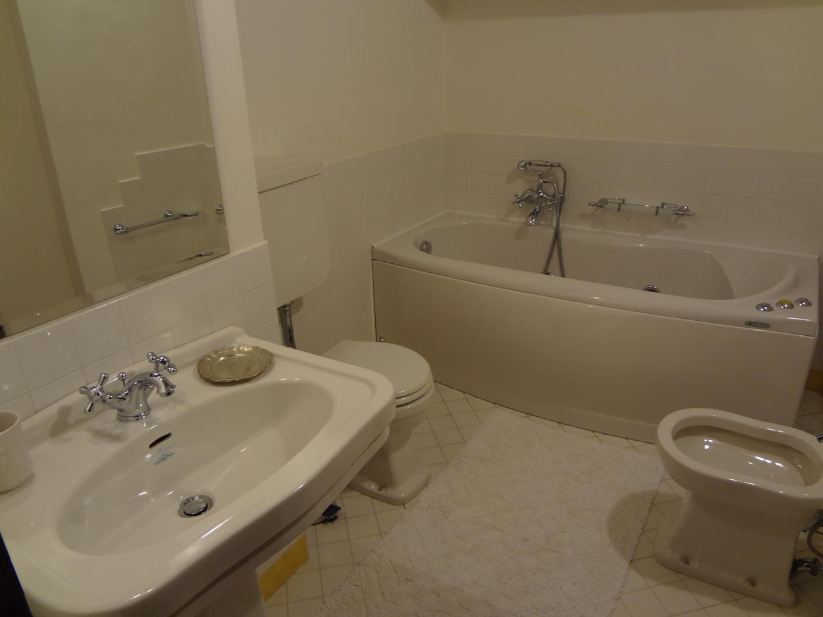 Castello Di Magrano Guest House Carbonesca Ngoại thất bức ảnh